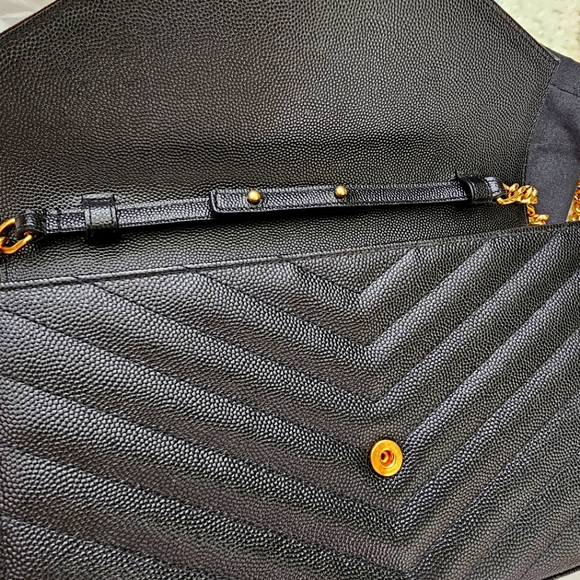 YSL Monogram Quilted Chain Bag Black/Gold - Picture 6 of 11